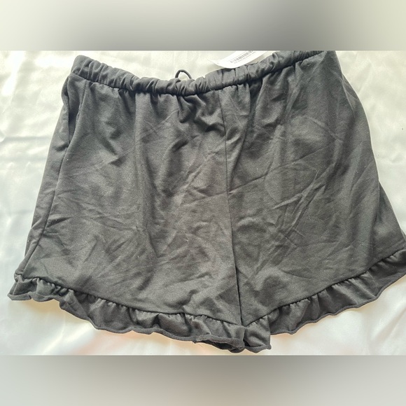 Heimish USA Ruffle Bottom Drawstring Shorts - Picture 3 of 4